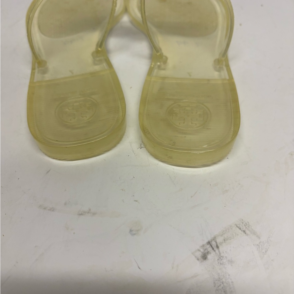 Tory Burch Jelly Logo Thong Sandals in Pale Yellow Size 7 - Picture 6 of 8